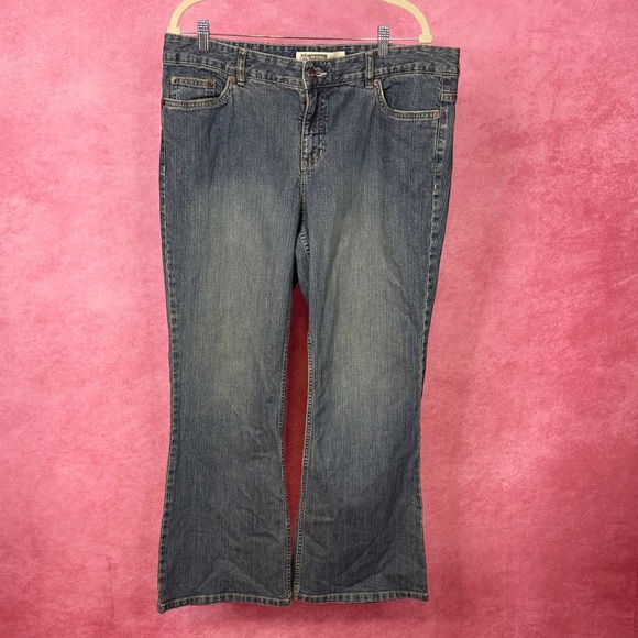 148. Route 66 Original Clothing Co. True Fit Flare Jeans 15/16 - Picture 4 of 7